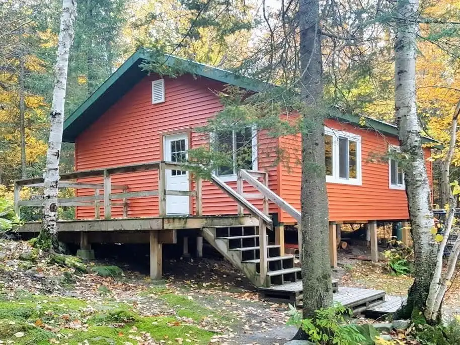 Smith Pass Outpost - Lake Ogascanan